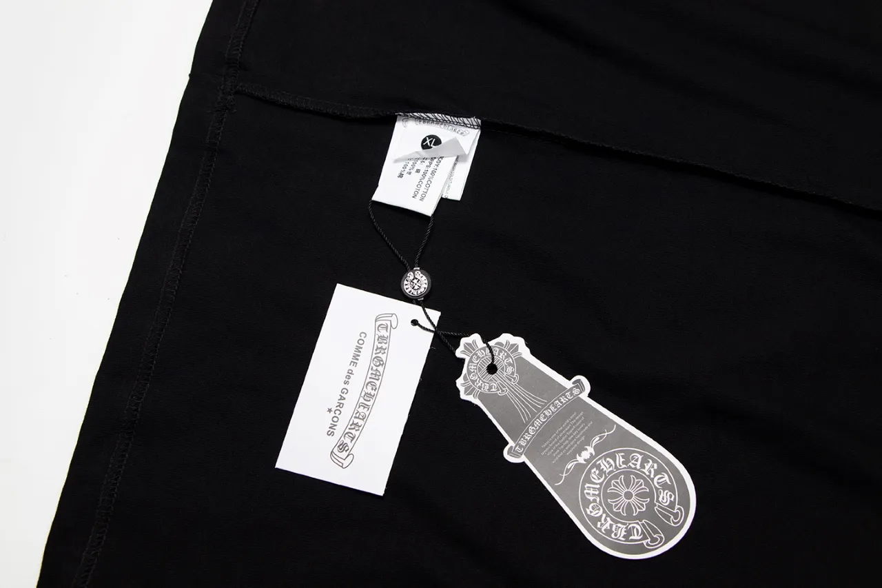P150 Chrome Hearts Chrome Hearts Sanskrit Letter Foam Printed Short Sleeves Size: SMLXL Color: Black White Gray